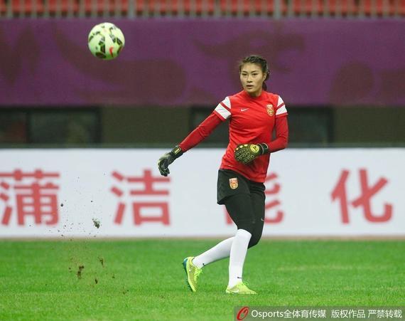 韩国国家队发布备战花絮，今夜内部沟通，足总杯任务艰巨，资深球员宣示担当的简单介绍