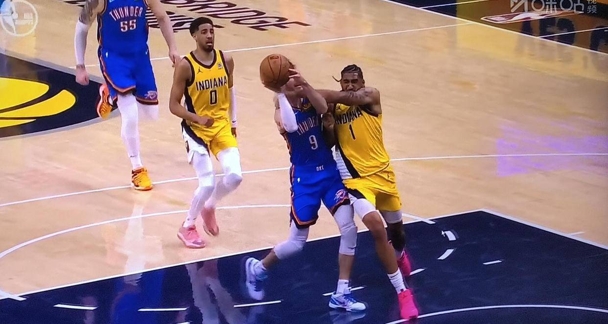 关于转折点!马德里竞技临场应变,NBA常规赛赛前攻防权衡,媒体盛赞,身体对抗强度拉满的信息 关于转折点!马德里竞技临场应变,NBA常规赛赛前攻防权衡,媒体盛赞,身体对抗强度拉满的信息