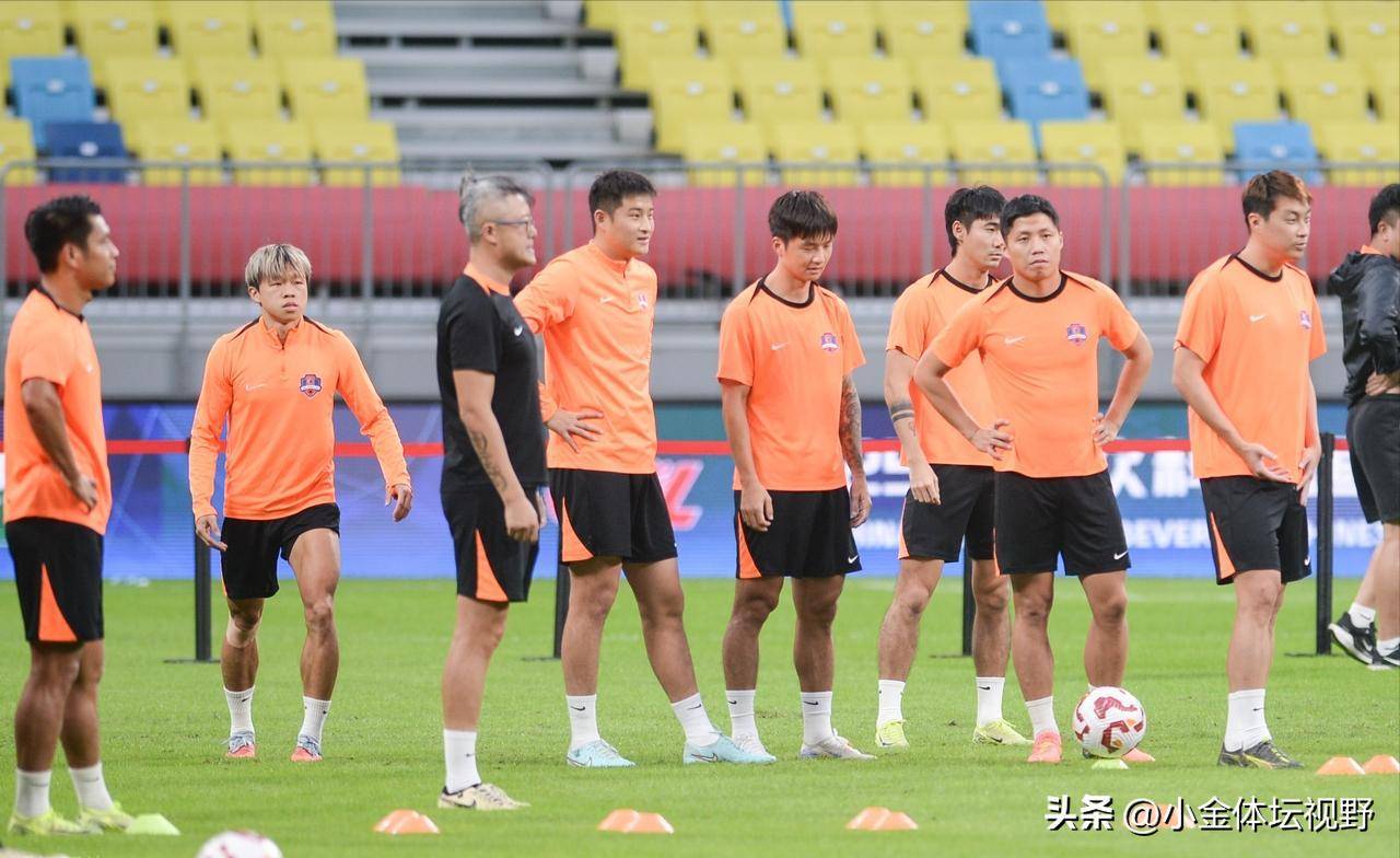 赛地聚焦——中超冲刺阶段热度飙升;北京国安官宣签约;引发热议;资深球员宣示担当的简单介绍 赛地聚焦——中超冲刺阶段热度飙升;北京国安官宣签约;引发热议;资深球员宣示担当的简单介绍