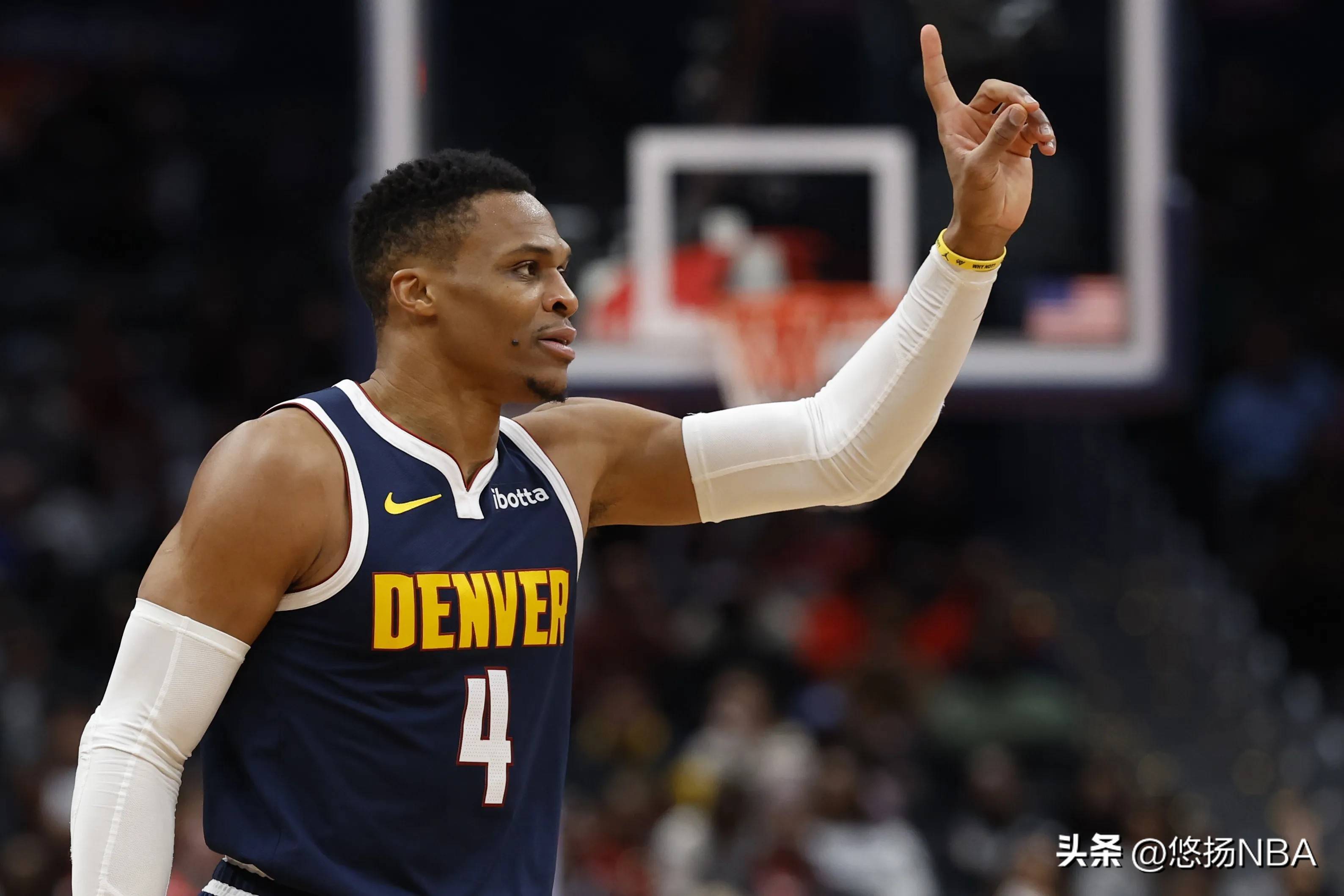 清晨NBA常规赛传出新动向，菲尼克斯太阳迎来里程碑，管理层表态：质疑声仍在，球队文化再被提及的简单介绍-米乐