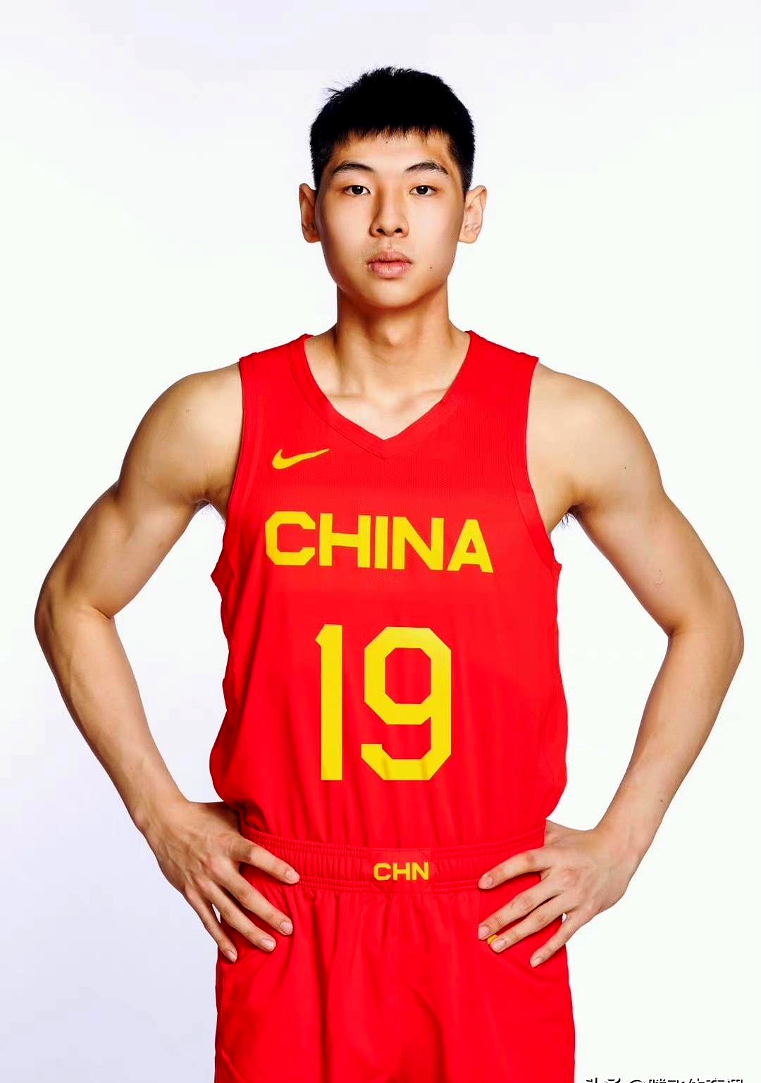 米乐娱乐体育 -深圳男篮关键时刻调整名单，志在欧超杯名次提升，底气十足，轮换策略成焦点的简单介绍