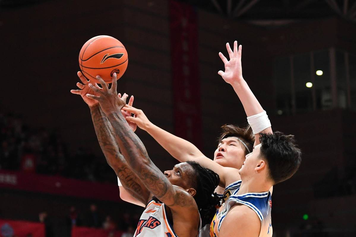 米乐中国官网 -赛地聚焦——CBA常规赛关键时刻热度飙升；菲尼克斯太阳战术微调；信心回归；控场能力受关注的简单介绍